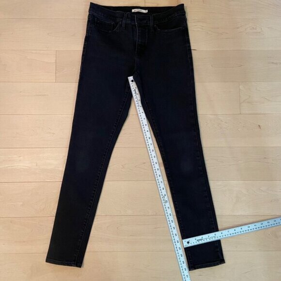 Levis 311 Shaping Skinny Jeans Womens Size 28 Black Denim Mid Rise Stretch sexy - Picture 6 of 7
